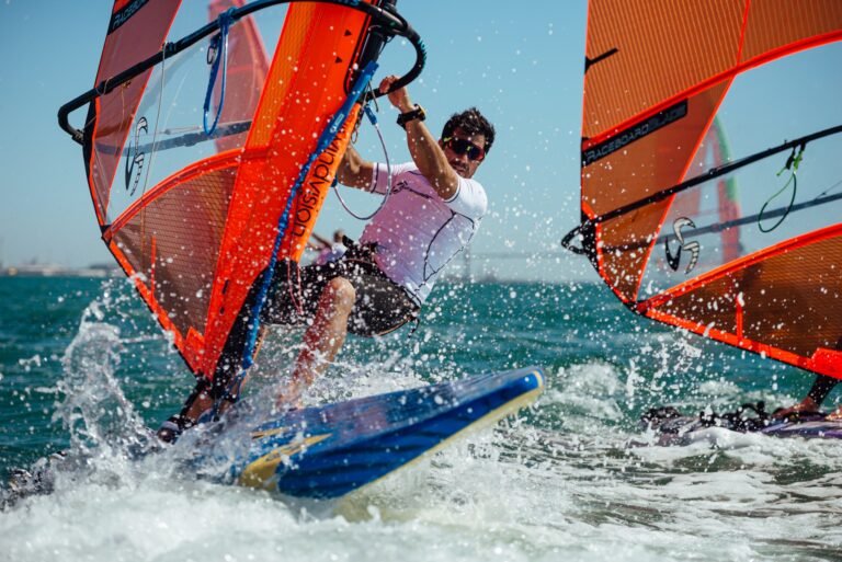 Deltakelse i internasjonale Raceboard-regattaer 2026